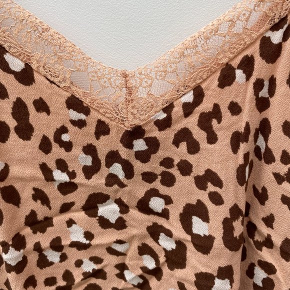Forever 21 Cheetah Print Camisole Size Medium tank top cami - Picture 8 of 10
